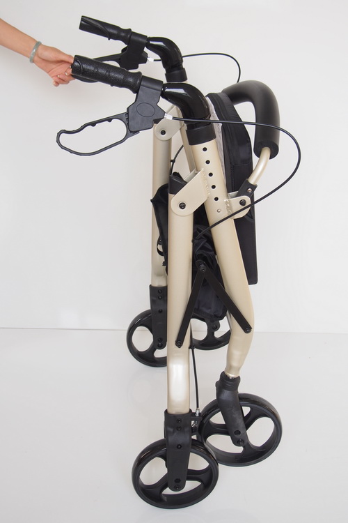 ALUMINUM ROLLATOR(LOADAGE:300POUNDS)