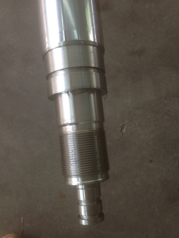 Hitachi ZX210 arm hydraulic cylinder rod