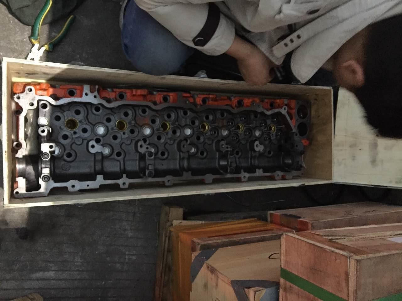 Isuzu 6HK1 Bare Cylinder Head ZAX330 ZAX350 Cylinder Head Replacement