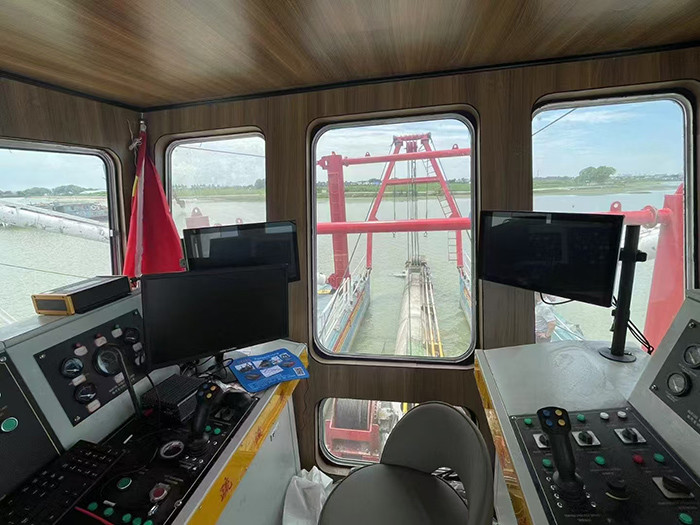 Steel Csd Dredger Machine For Waterway Maintenance Dredger Boat Self Propelled Propulsion Self-propelled