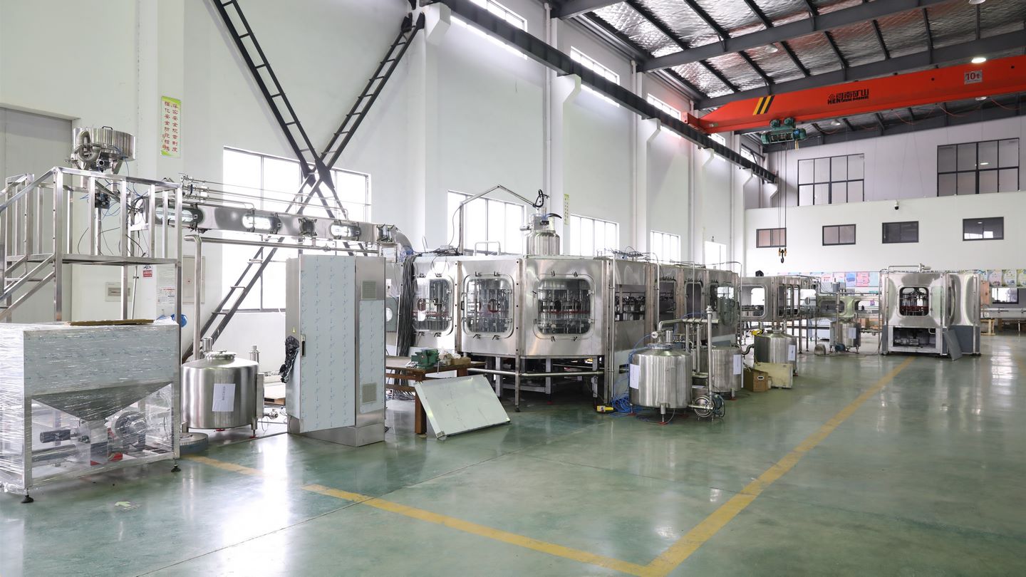 High Accuracy Glass Bottle Filling Sealing Making Machine Alcholic Soft Drink Glass Bottle Filling Machine