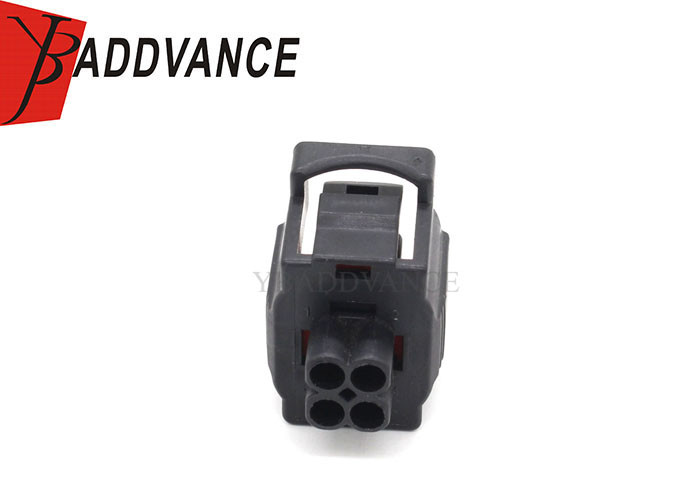 6189-7449 / 90980-12B05 Waterproof 4 Pin Plastic Female Connector For Car