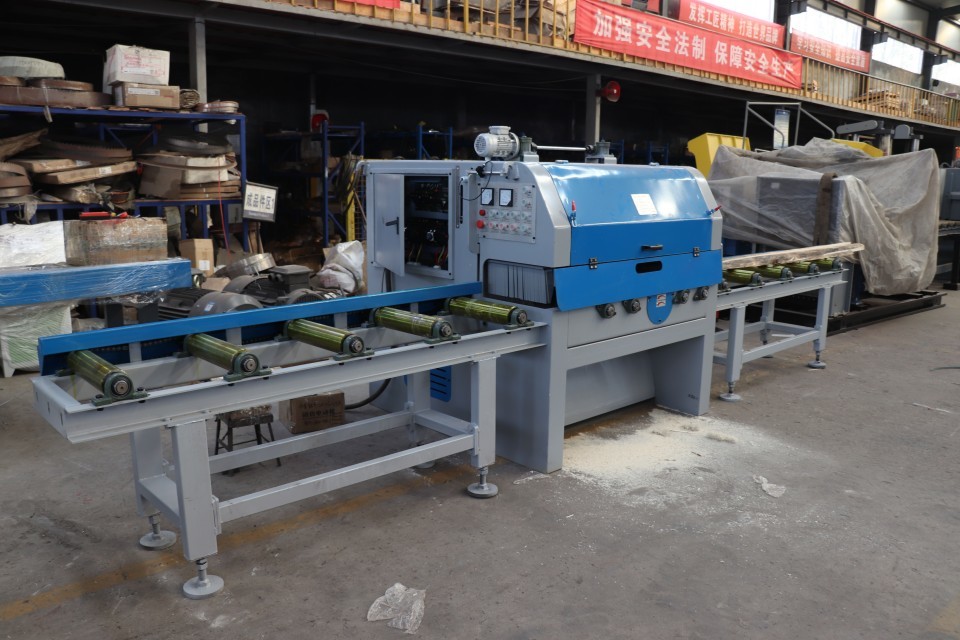 80mm-500mm Multi Rip Saw Machine Circular Sawmill For Lumber Cutting