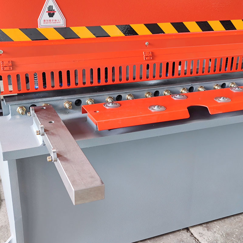 Carbon Steel Metal Plate Hydraulic Swing Shearing Machine 6x2500mm