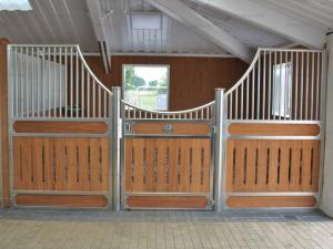 Quality Professional European Horse Stalls Customized Wooden Bamboo Material wholesale