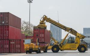 Quality Cargo Trucking Freight Handling Over USA Los Angeles Oakland San Diego Dallas Houston wholesale