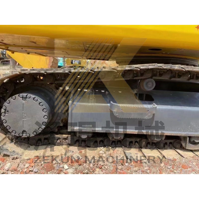 20TON Weight Komatsu PC200-8 Excavator Used in Good Condition
