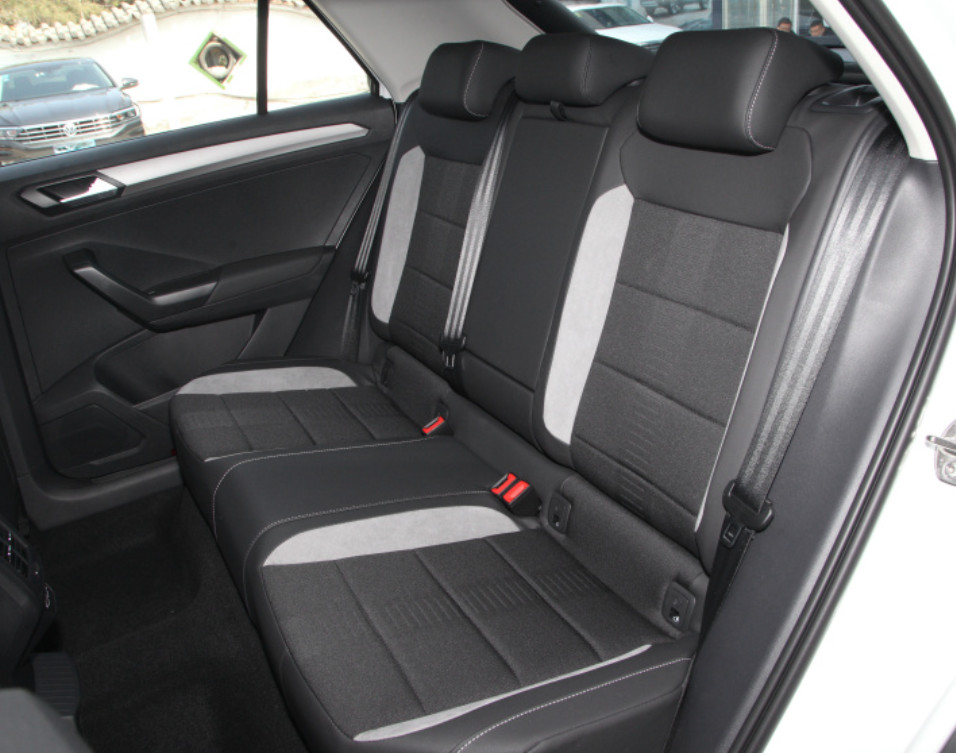 VW T-ROC 2022 280TSI DSG 2WD JINGYING PLUS 1.4T 150HP L4 5 Door 5 Seats SUV