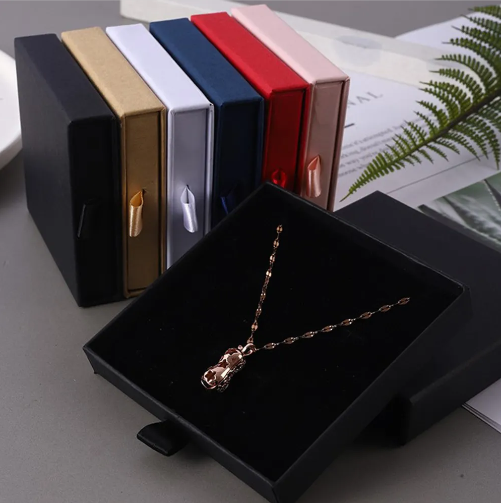 Popular Jewelry Box Logo Paper Gift Packing Box for Custom Bracelet Packaging