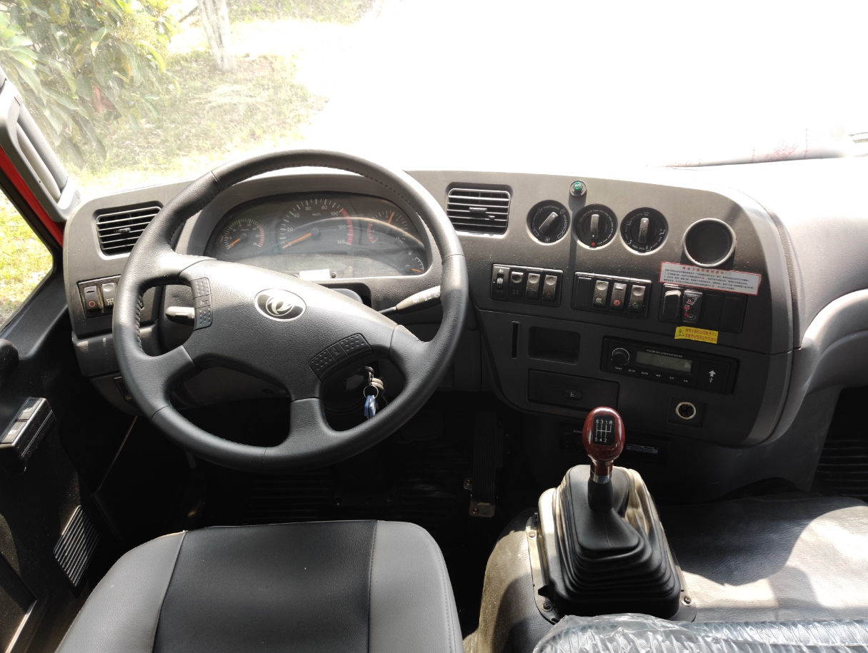 10-19 Seat LHD/RHD Drive Wheel Diesel Passenger Bus with Customer's Requirement