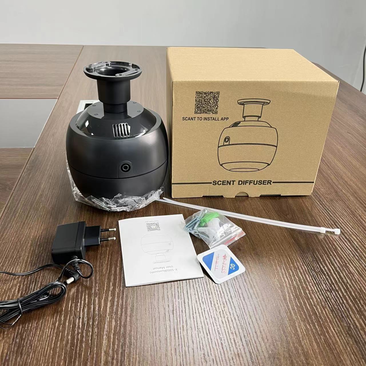 Modern Style Ceiling Plug in Fragrance Diffuser Machine Bluetooth Essential Oil Diffuser Electric Commercial Scent Diffuser