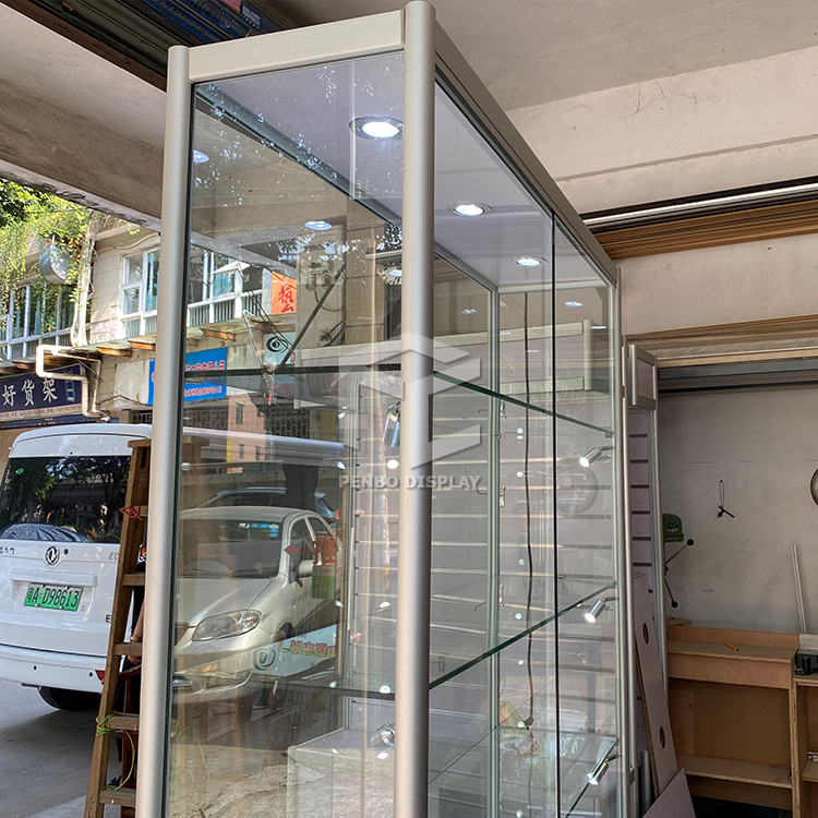 10mm Thick Tempered Glass Display Showcase ODM Adjustable Shelves