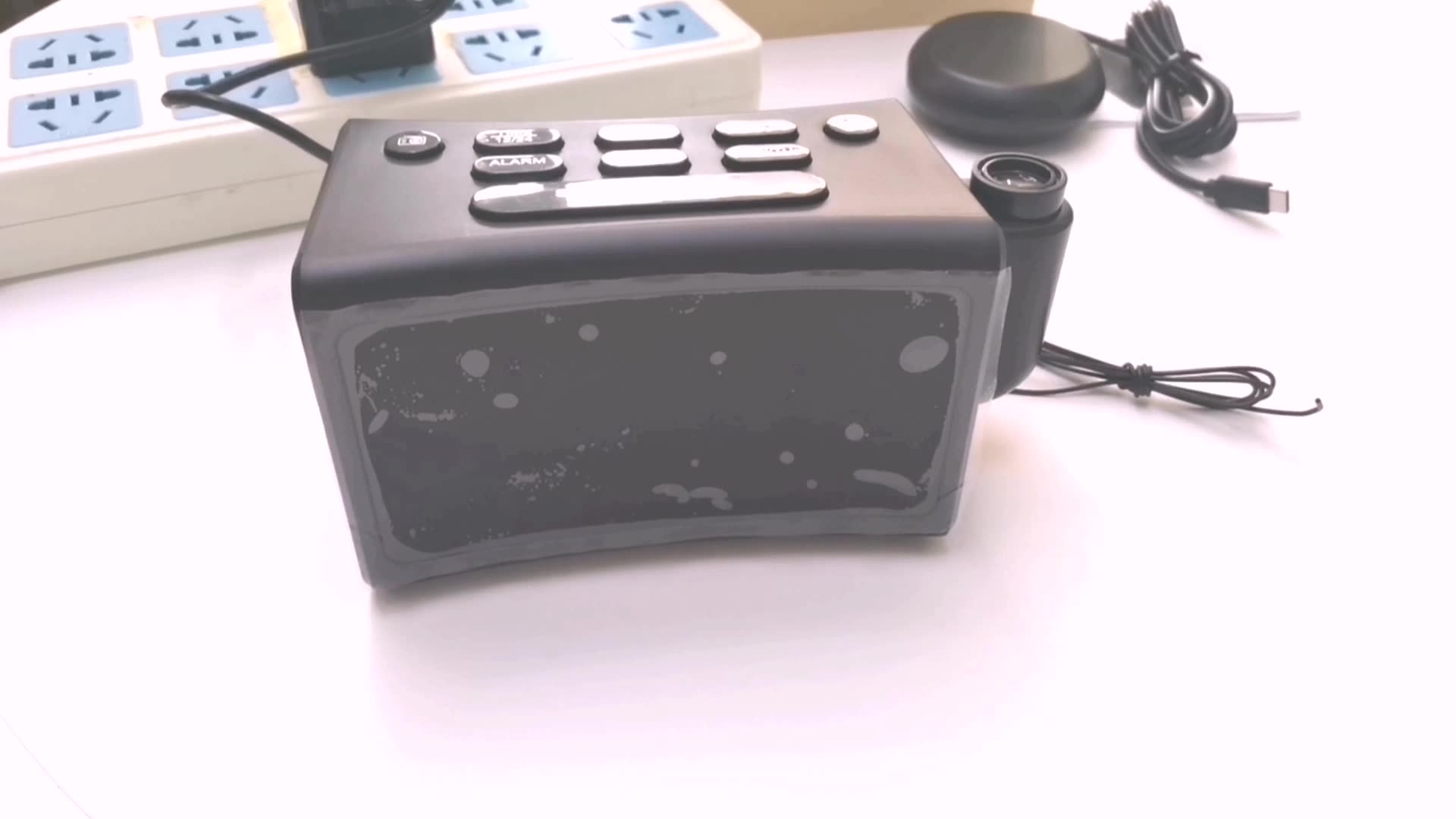 Digital Smart FM Clock Radio With USB Port Telescopic Antenna