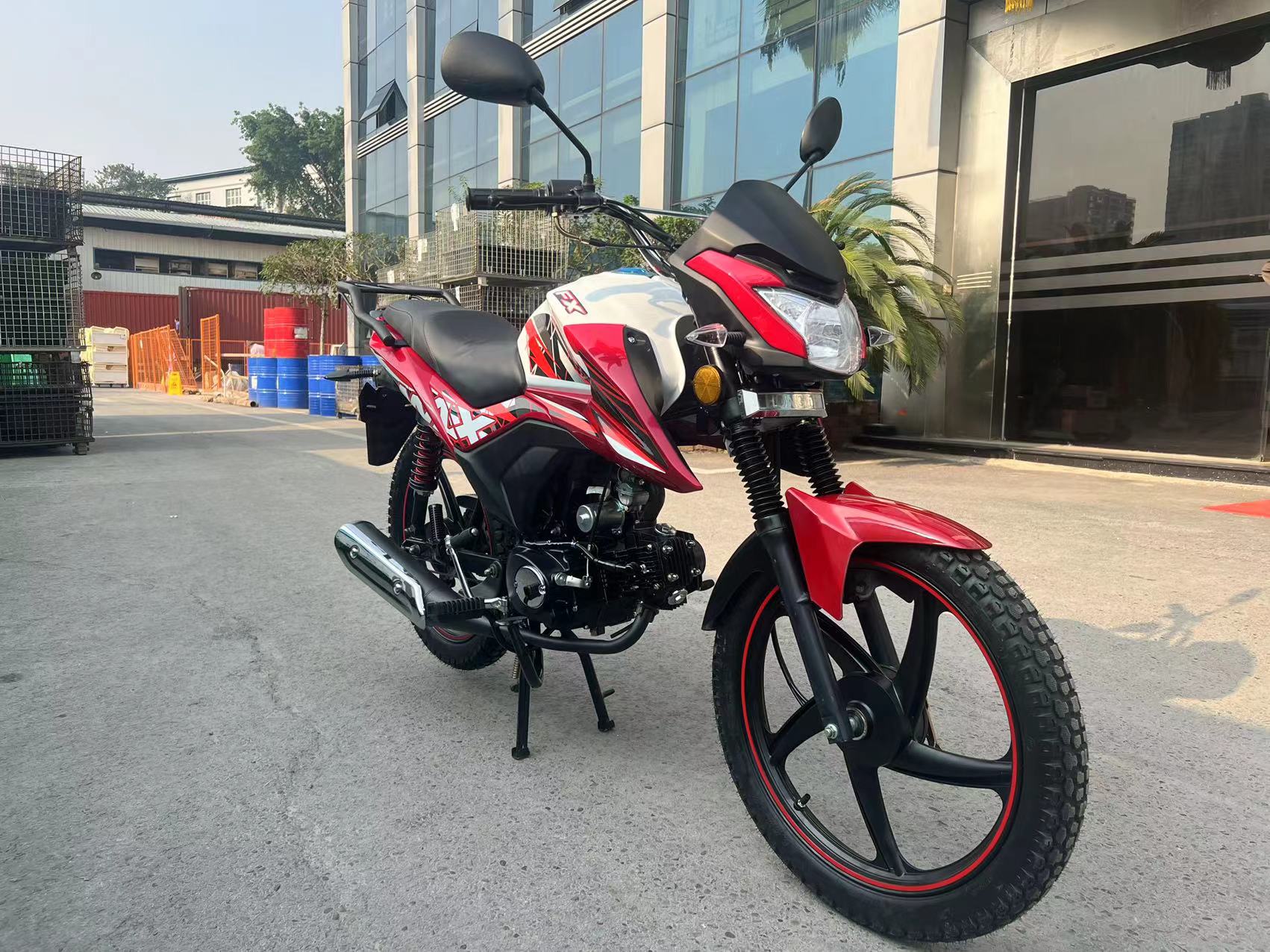 Customized OEM Street Legal Motorcycle 150cc Street Bike 12V 2.5A