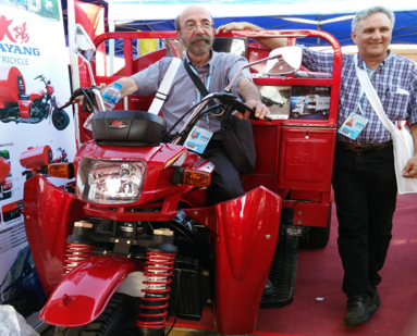 Upgrade Your Delivery Experience 45L Waterproof Tail Box for Global Motorcycle Shipping