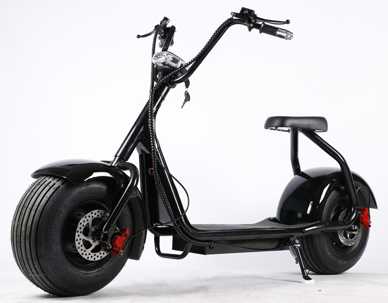 Yellow 18*9.5 Inch Tire Size 1000W Electric Scooter with Modern Style and Affordable