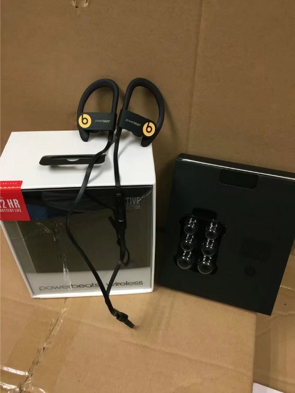 New Powerbeats3 Wireless Sports Bluetooth Earphones by Beats by Dr.Dre Trophy Gold Special Edition With RemoteTalk come