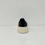 Women Black Breathable Espadrilles Sneakers With Pearls On And Low Top