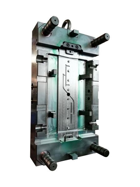 Cheap PP ABS Roof Rack Bracket 300S HRC45 HASCO Injection Mould for sale