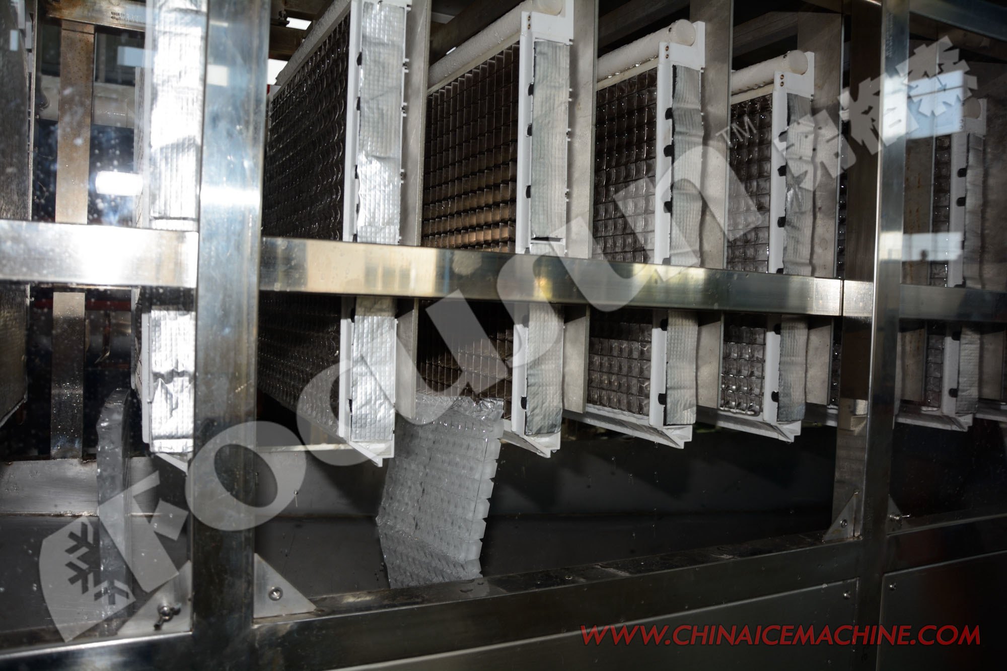 Stainless Steel Ice Cube Machine for Water Ww Pump Blue Brine Provided Supermarket