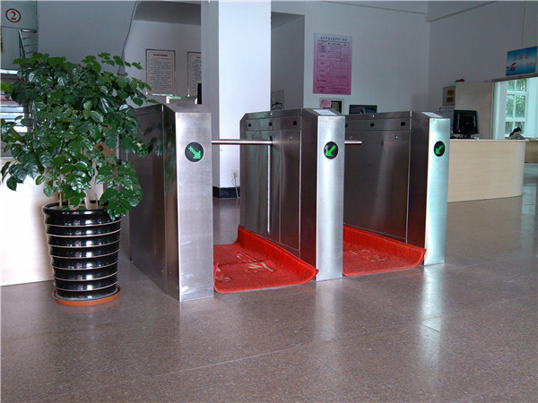 Auto Reset Drop Arm Turnstile