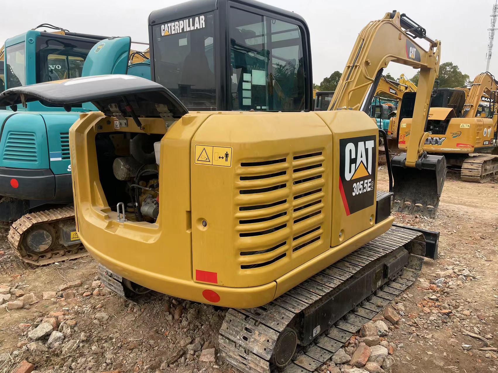 Used cat excavator CAT305.5 digger used machinery 5.5ton excav price cat excav used cat