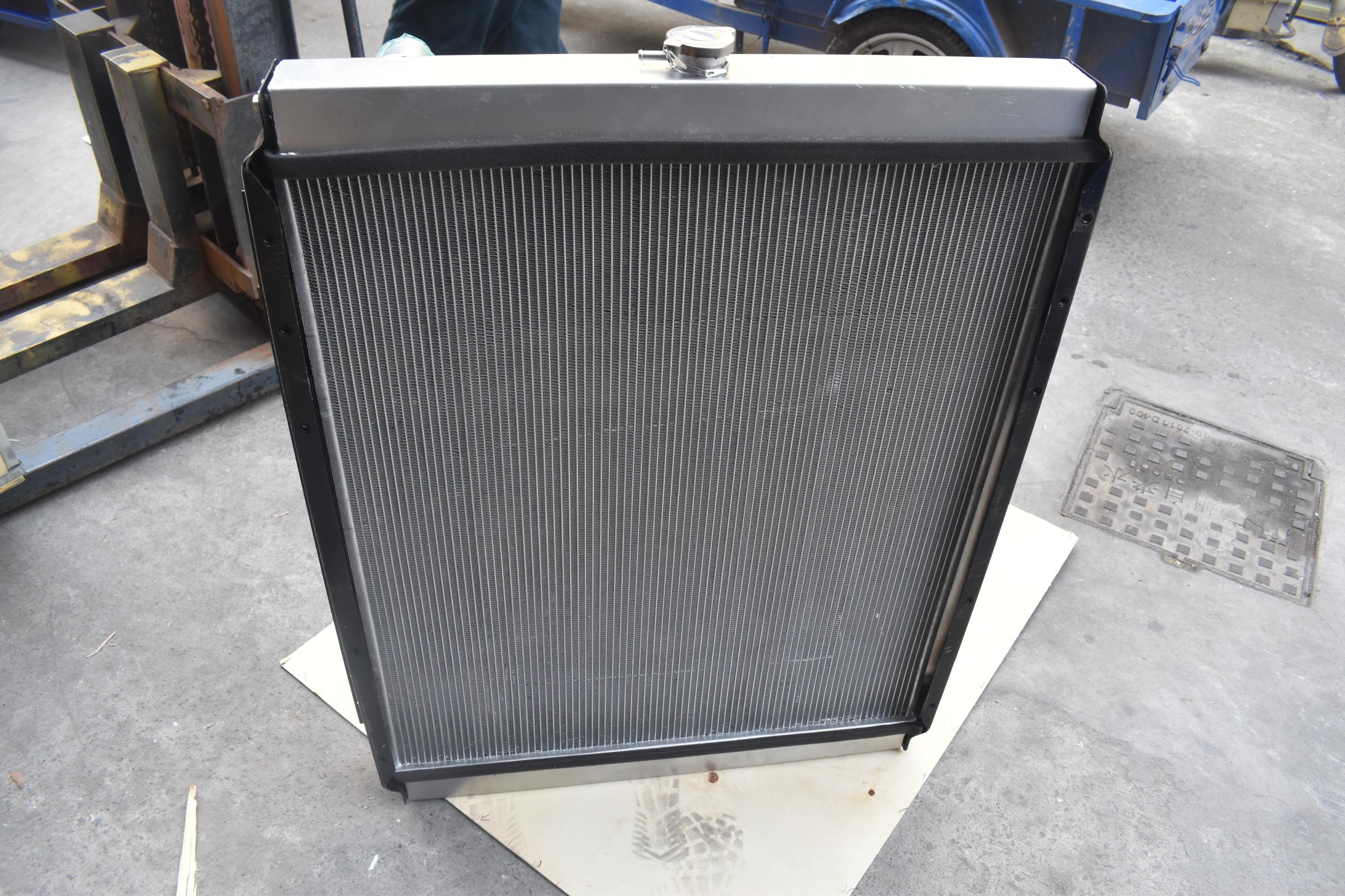 Excavator Parts Water Tank Radiator 20Y-03-31111 For PC200-7