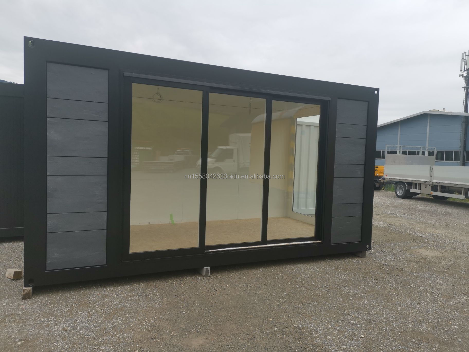 Aluminum Alloy Windows Used in 20 Foot Luxury Prefabricated Wooden House with Kitchen and Bathroom