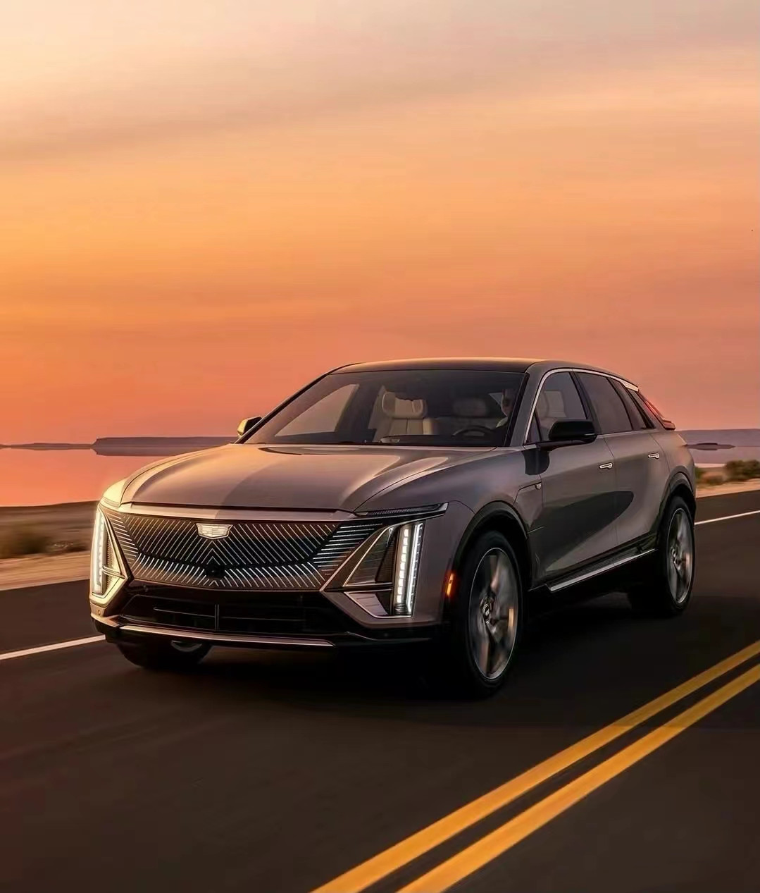 2024 Cadill-ac LYRIQ Large Electric SUV 255kW Motor 190km/h Maximum Speed and 440N.m Maximum Torque with Large Space