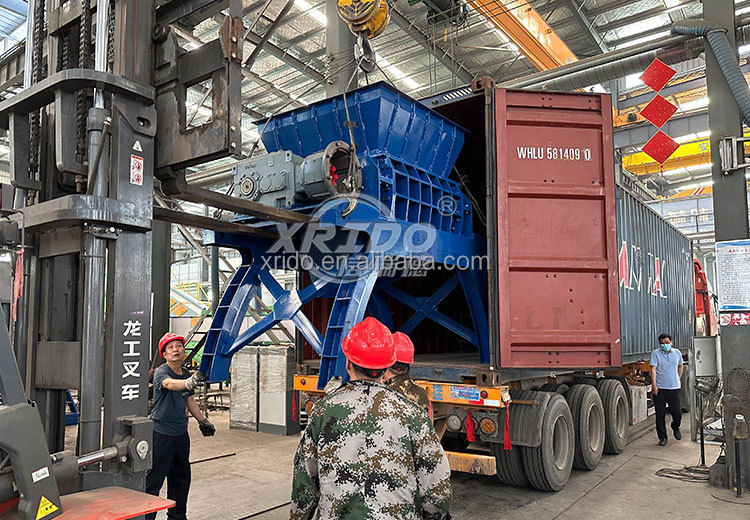 300Kg/H-22000Kg/H Waste Plastic Shredder PET Plastic Bottle Recycling Machine