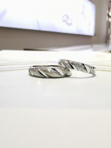 Quality Little Diamond Water Ripple 18K Customised Couple Rings Silver wholesale
