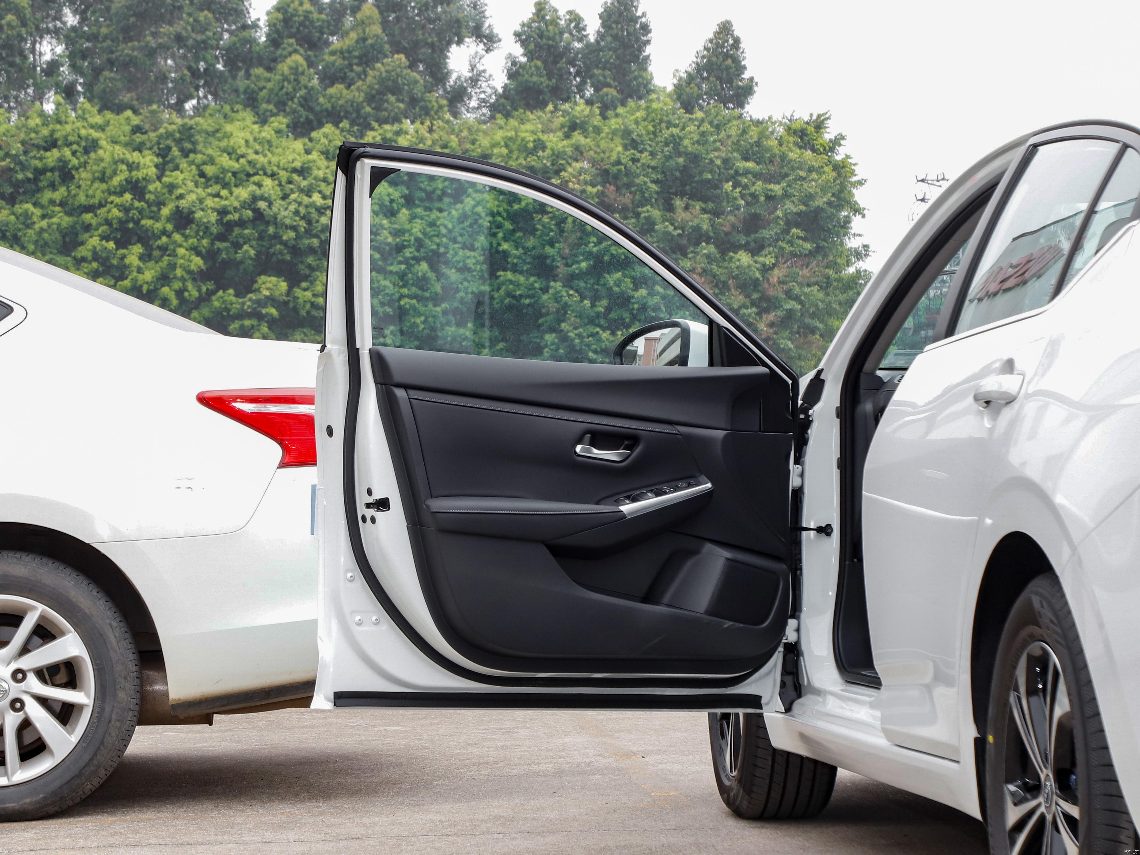Dongfeng Nissan Xuan Yi 2023 Super Hybrid Electric Drive Pro Speed 165KM 4-Door 5-Seat Sedan with R16 Tires