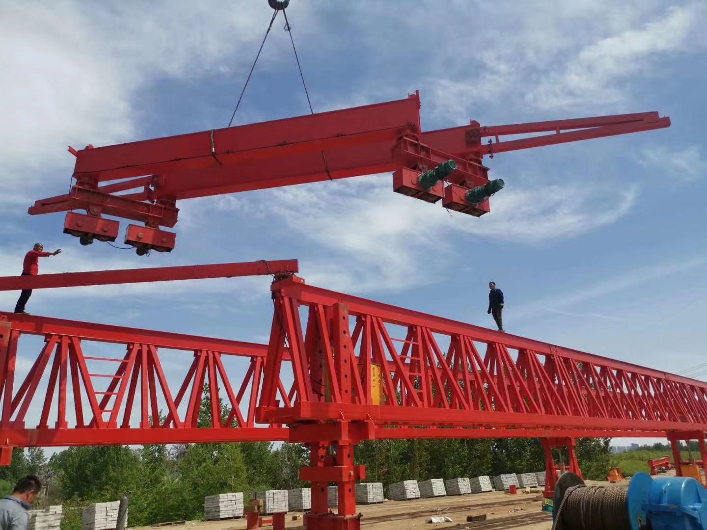 JQJ 160t bridge erecting machine, double beam truss bridge erecting machine crane and electric travelling crane made in