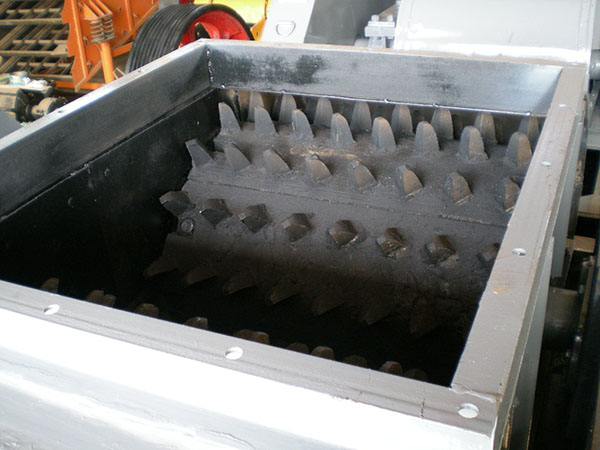 double tooth roll crusher