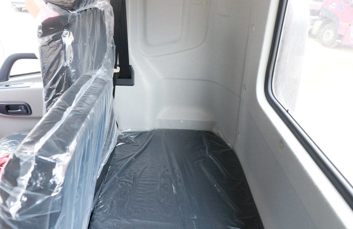 12 Tons Cargo Truck China Brand Donfeng 4*2 Lorry Flat Truck Doble Rear Tires Left Hand Drive