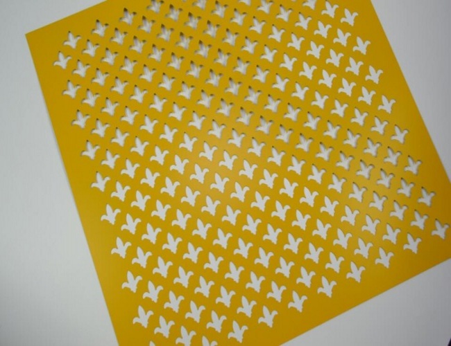 Abrasion Proof Punched Aluminum Sheets 8mm Perforated Sheet Smooth Surface