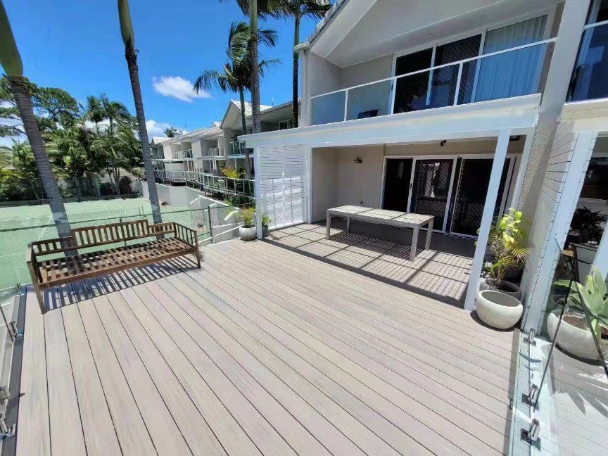 Engineered Exterior Wood Plastic Composite Floorings Outdoor WPC Decking
