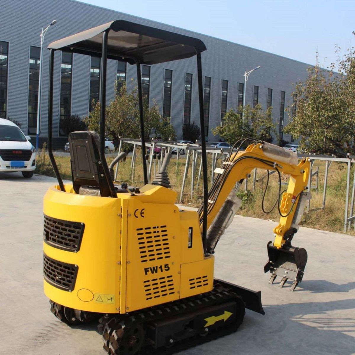 Micro Mini Excavator 1.5 Ton Blue Digging Machine Meet Euro V CE EPA Standard