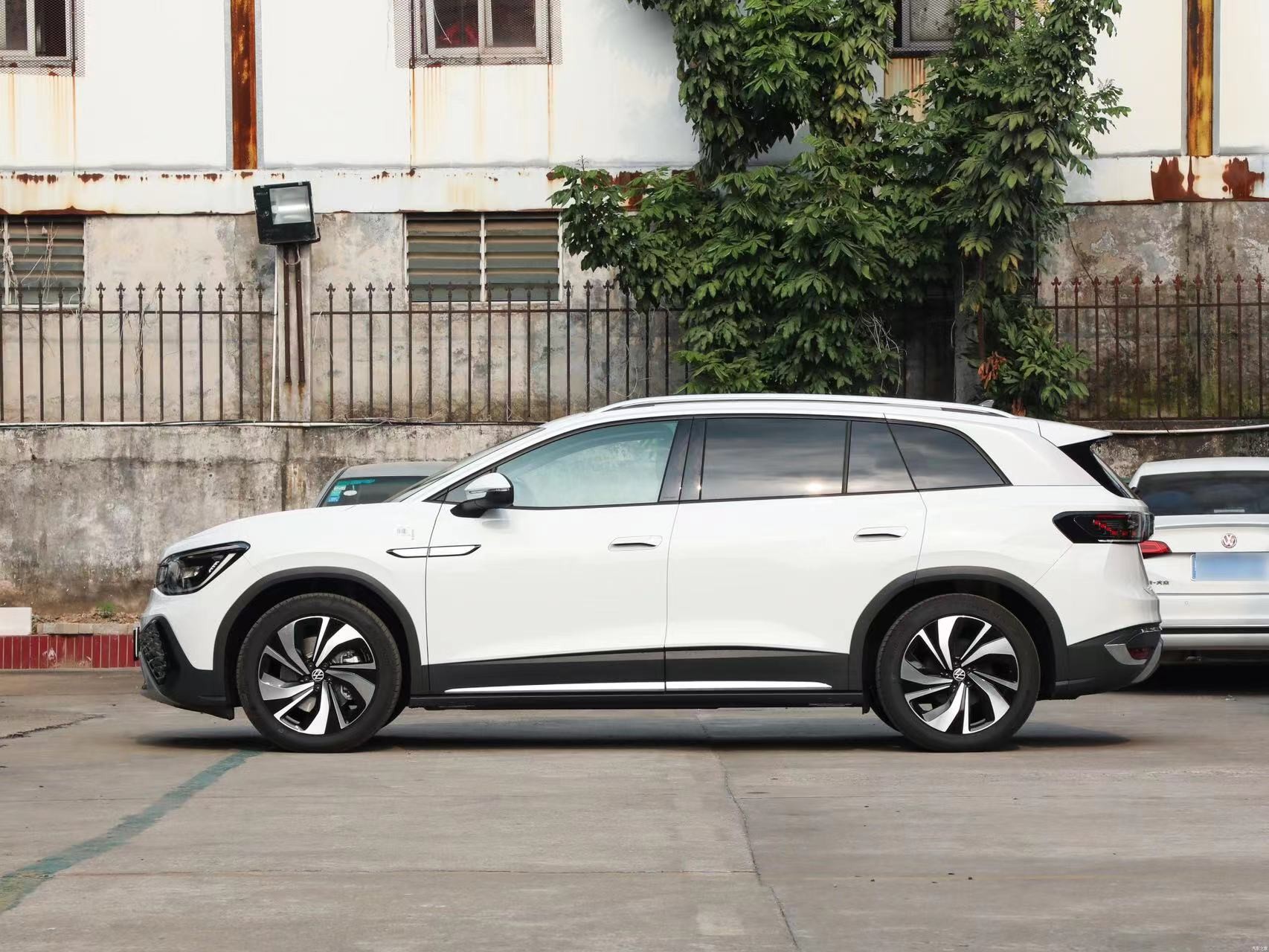 VW ID.6 CROZZ 2022 Long Batter PURE Large 7 Seater SUV EV NEDC 601KM FIX Gear