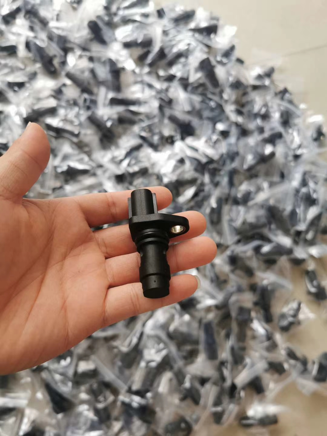 High Quality EC360 Excavator Sensor 20508011 D12D Crankshaft Revelution Speed Sensor VOE20508011