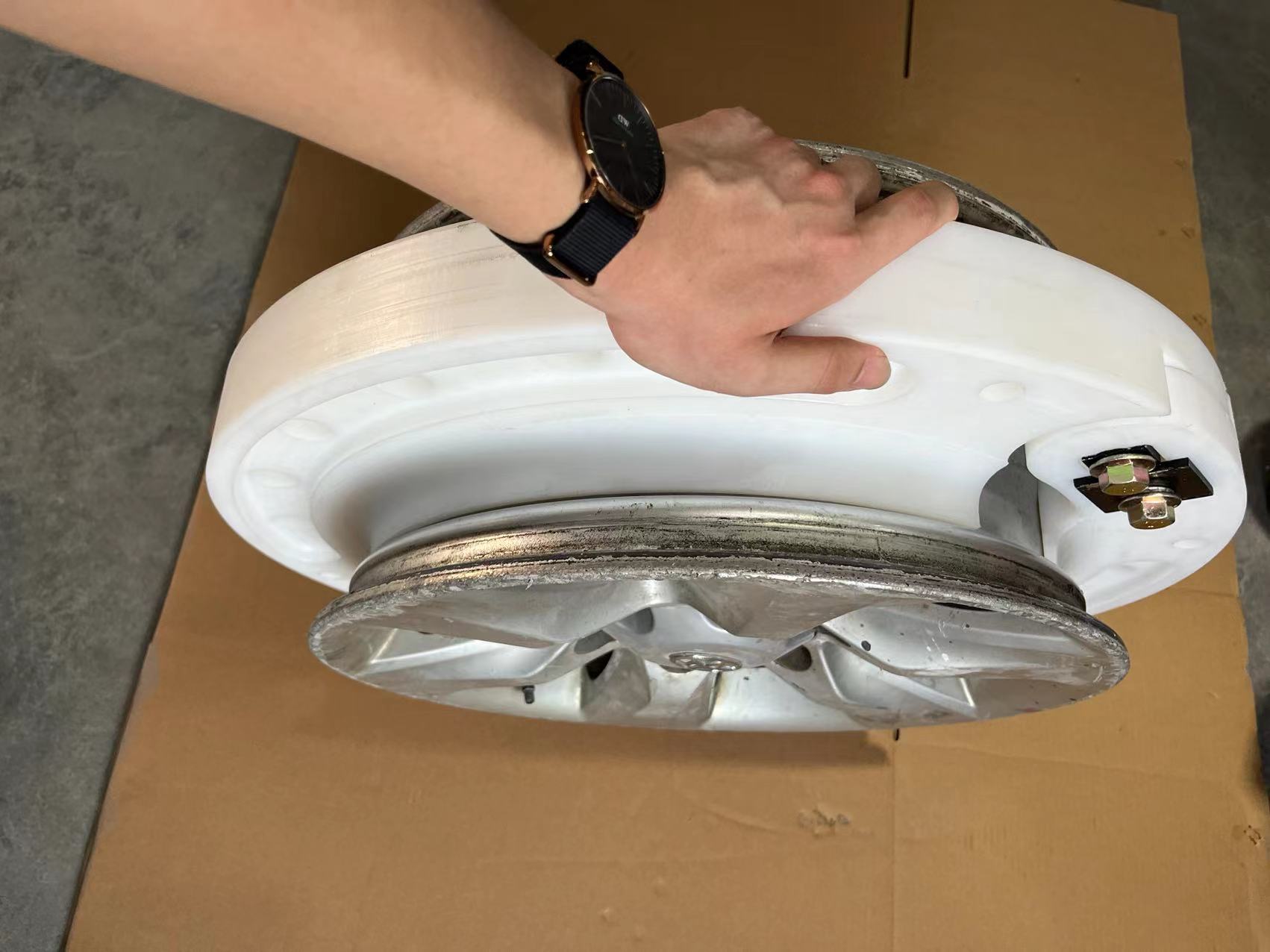 Polymer Rubber Runflat Systems Truck Tire Run Flat Device For Armored Vehicle