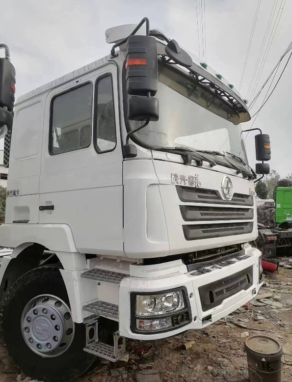 Sitrak Tractor Truck F3000 Duty Trailer Head Tractor Trailer Truck