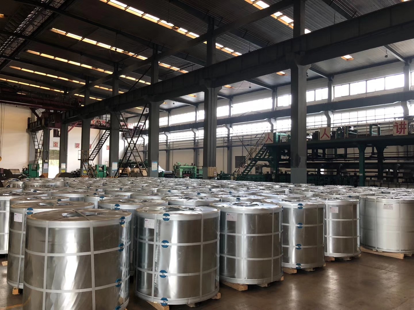 Pre Painted Galvanized Steel Coil Construction Roofing Materrial High Strength