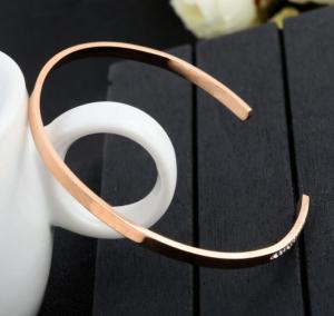 Quality Beautifully Simple, Meaningful Initial Bar Bracelet Personalized with Custom Stamped Letters Stainless Steel Bracelet wholesale