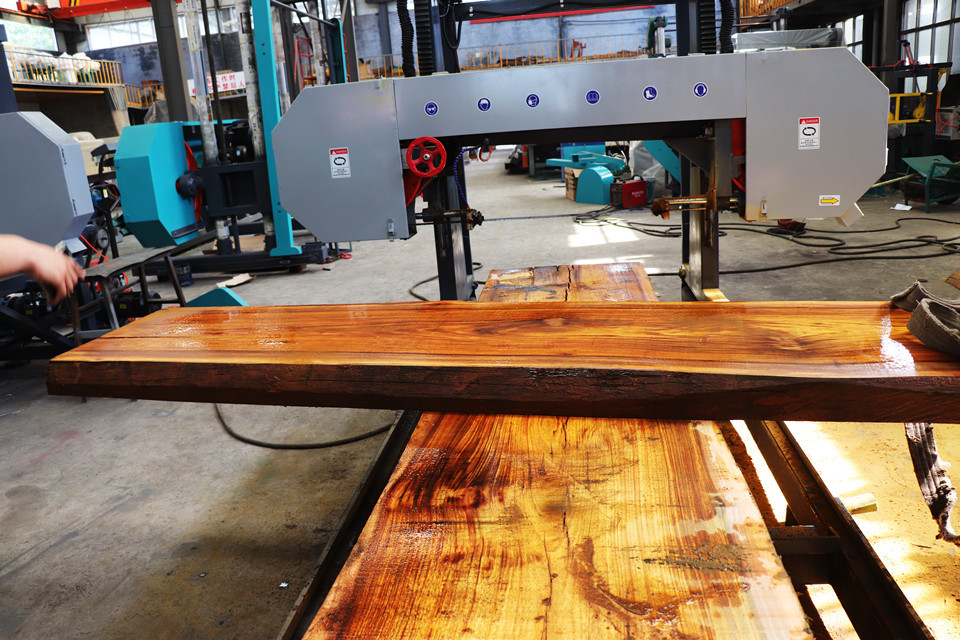 60 Inch 1600mm Wood Portable Sawmill Machine For Cutting Tree Trunk