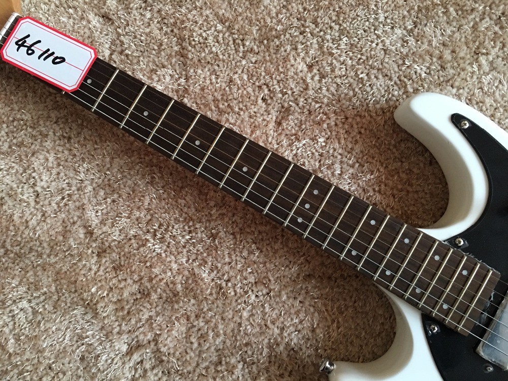 Custom guitar white color Mosrite logo reversed body 6 string electric guitar factory supply directly