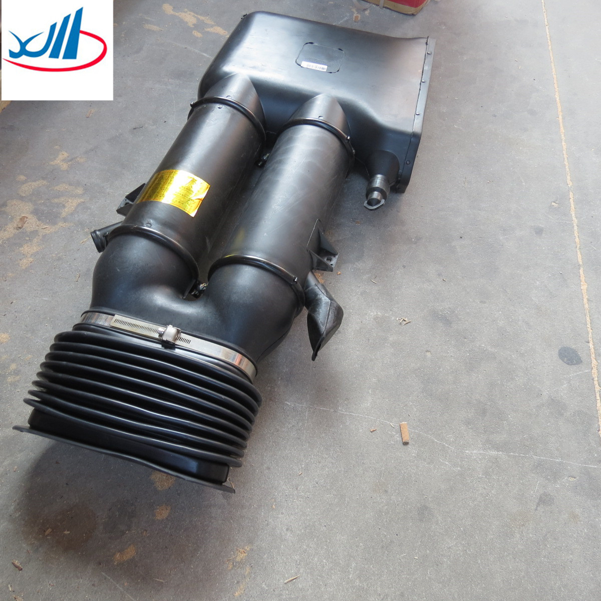 SINOTRUK howo truck parts air intake pipe WG9725190012