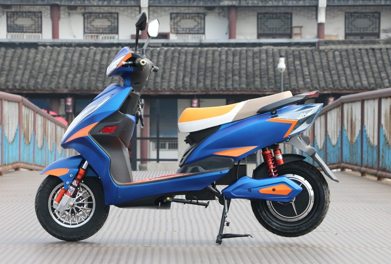 500W 1000W E Motorcycle For Adults 60V 72V 20Ah Lead Acid Battery LCD Display
