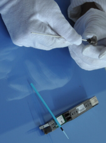 Lightweight And Safe Fiber Optic Cleaning Sticks For Dry Cleaning Fiber Optic Connector
