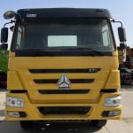 SINO TRUCK 40T 50T Howo Tractor Truck with WEICHAI Engine 300-400L Fuel Tank
